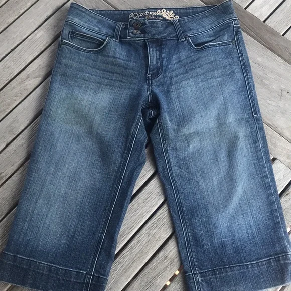 Refuge Premium Long Jean Shorts Size 9 - Picture 7 of 12